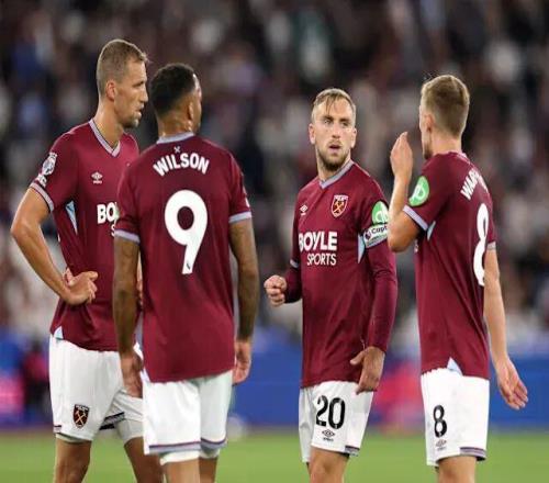 电竞跨界合作周边产品上市