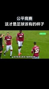 [图]WTT总决赛 王楚钦／孙颖莎3-0林诗栋／蒯曼获两连胜