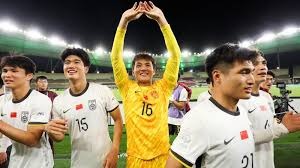 苏亚雷斯因为无球踢人被禁赛一场